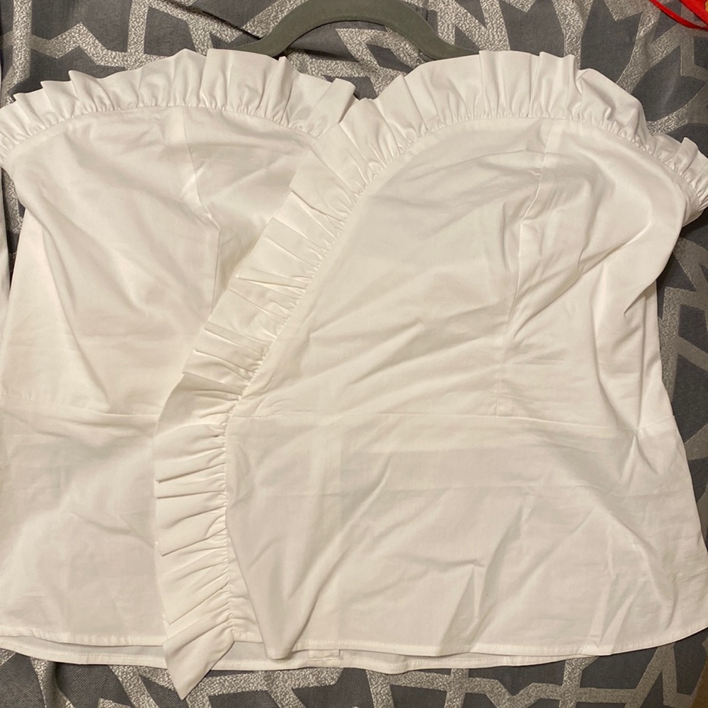 🔥NWT Express white sweetheart tube top
